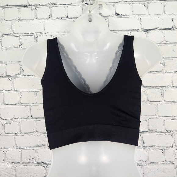 Ambrielle Size XL Black Lace V-Neck Wireless Bra - Picture 2 of 5